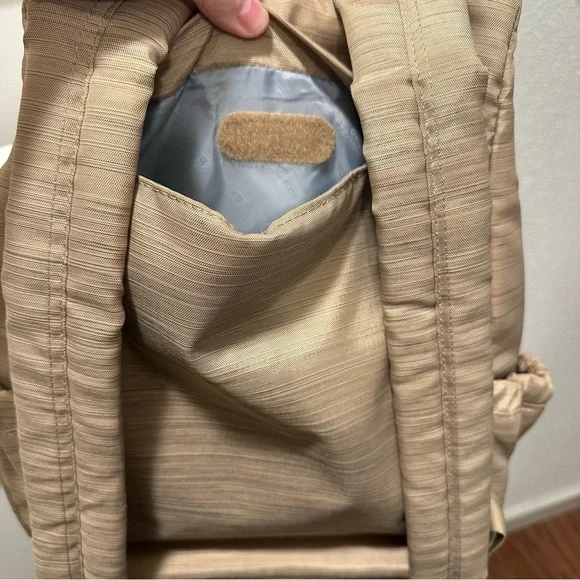 Lug Hatchback Infinity Collection Classic Tan Backpack - Picture 12 of 16